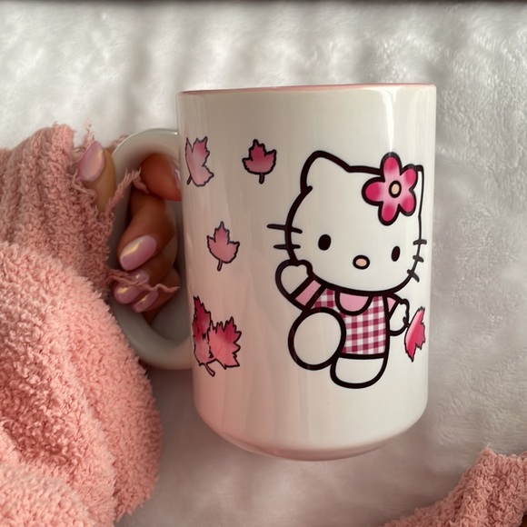 Hello Kitty Mug ✨ Pink Fall ✨💗 - Picture 5 of 5